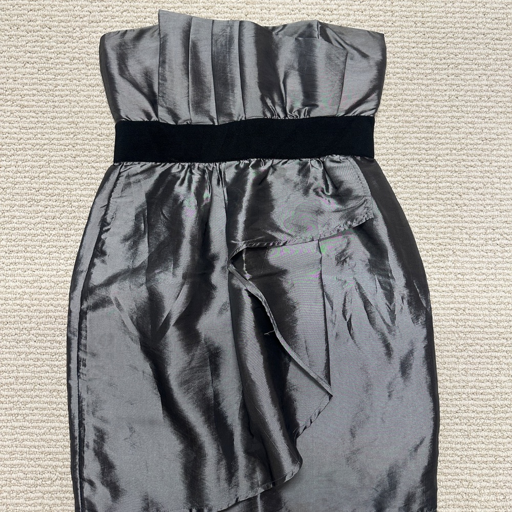 Random dresses - Picture 2 of 16